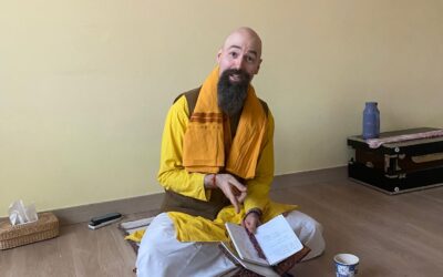 Homa y Yoga Sutras con Hari Dasa
